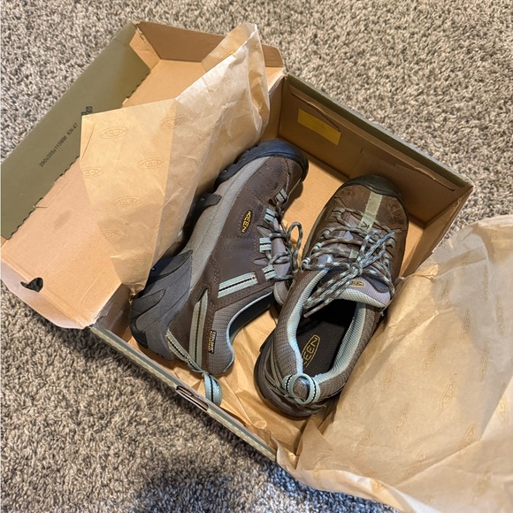 Keen Shoes - KEEN Women’s Teal and Brown Waterproof Low Hiking Shoe